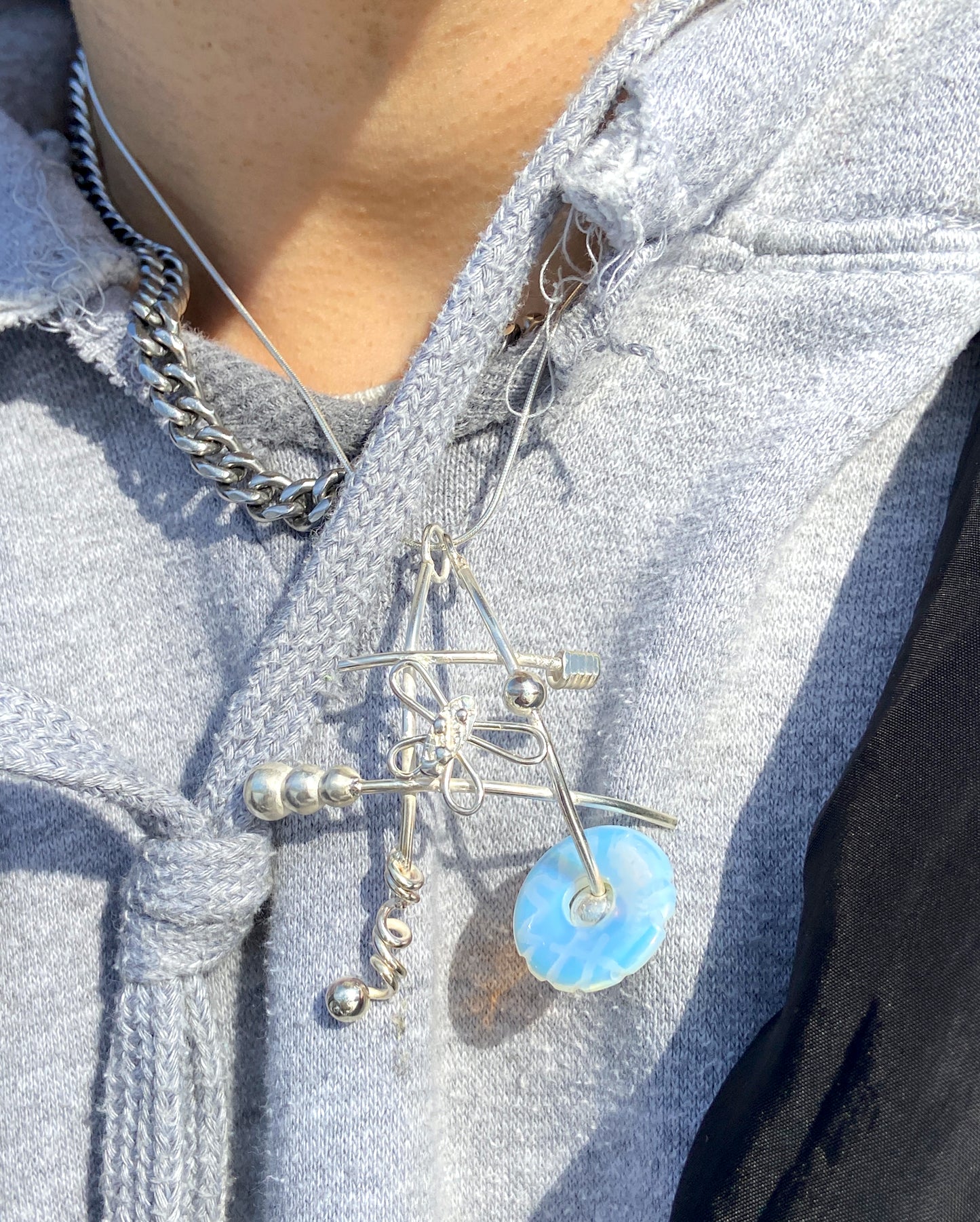 Catchy Cobweb Neckpiece